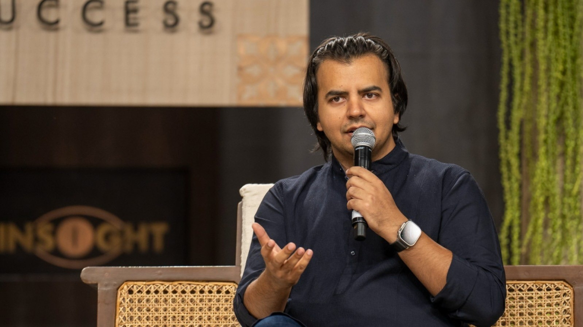 Bhavish Aggarwal,  Ola founder,  Ola Electric,  Indian entrepreneur,  mobility innovation,  electric vehicles India,  Bhavish Aggarwal biography,  tech entrepreneurship,  ride-hailing India,  EV revolution