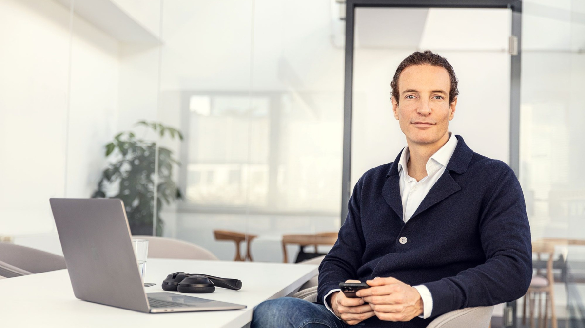 Maximilian Tayenthal,  N26 co-founder,  digital banking,  fintech entrepreneur,  European fintech leader,  mobile banking innovation,  financial technology,  Maximilian Tayenthal biography,  modern banking solutions,  fintech leadership