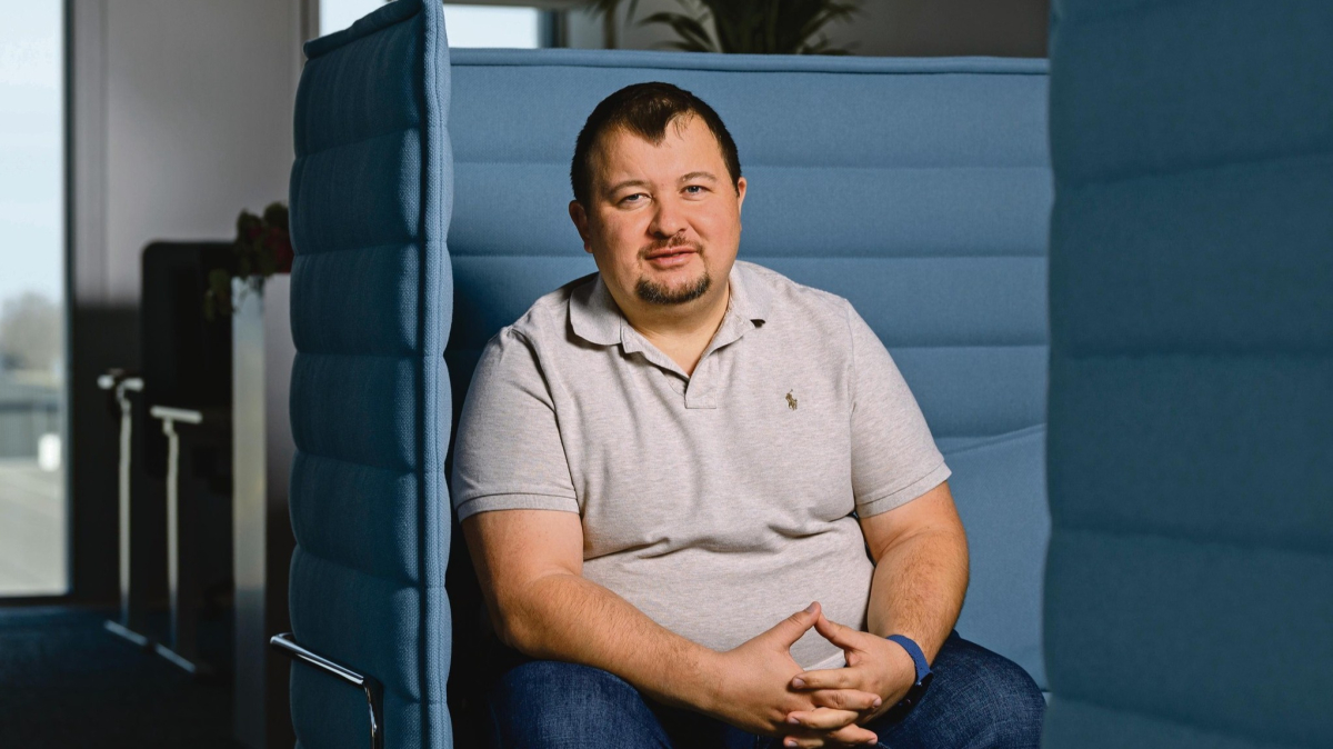 Mikhail Kokorich,  aerospace entrepreneur,  Momentus Space,  in-space transportation,  propulsion technology,  satellite logistics,  private space industry,  space innovation,  water plasma propulsion,  orbital services