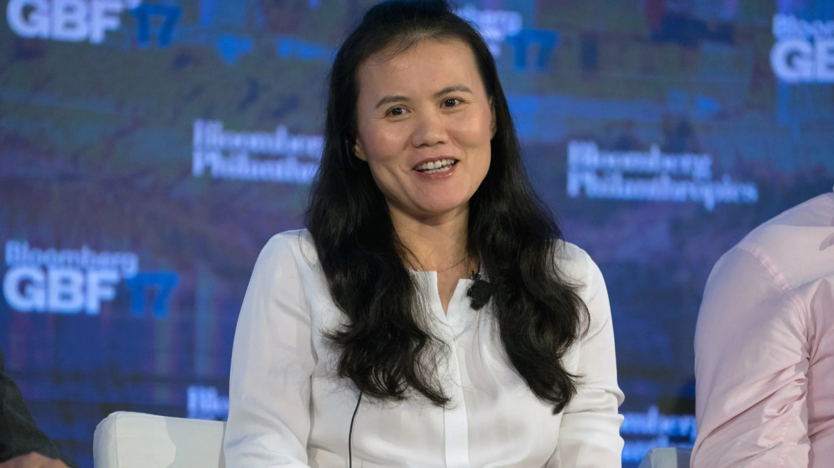 Lucy Peng,  Alibaba co-founder,  Ant Group,  Chinese entrepreneur,  fintech leader,  e-commerce innovation,  Lucy Peng biography,  digital economy,  technology leadership,  strategic business growth