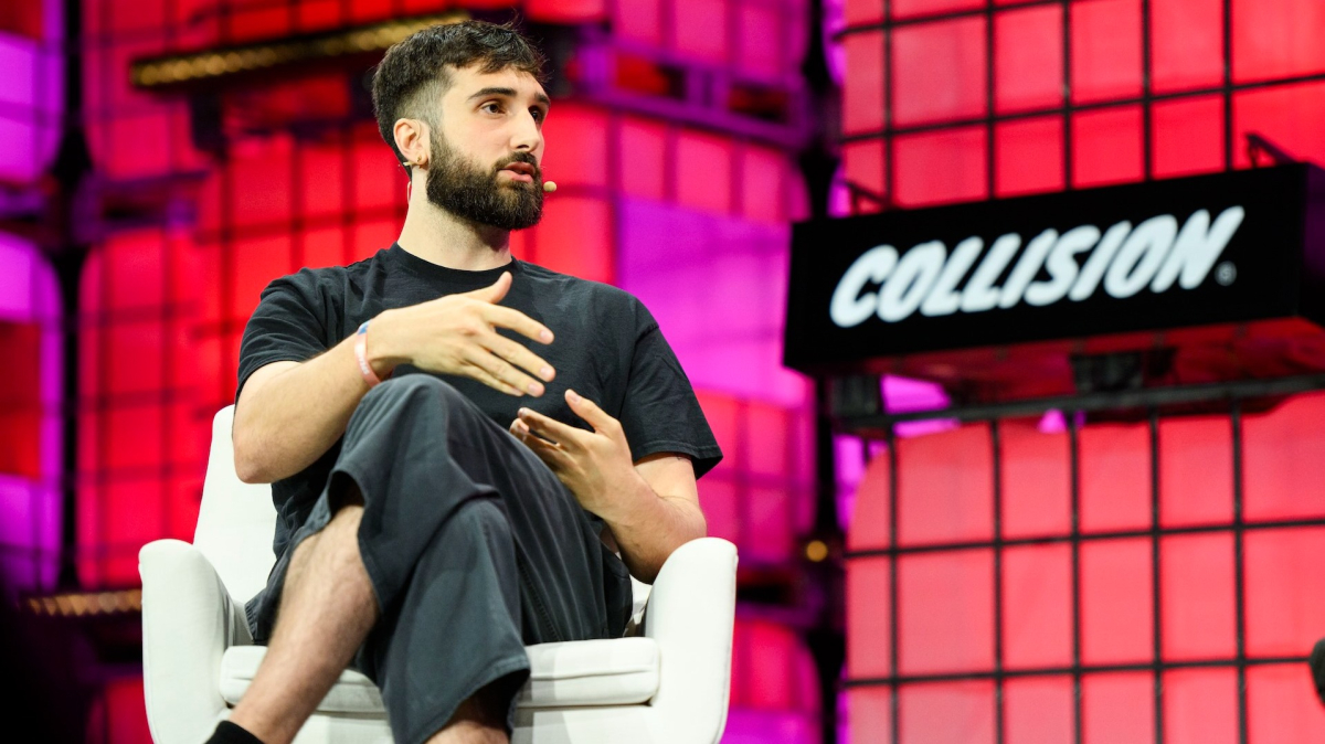 Aidan Gomez,  Cohere AI,  transformer model creator,  Attention Is All You Need,  Canadian AI entrepreneur,  machine learning researcher,  natural language processing,  AI innovation,  large language models,  deep learning pioneer