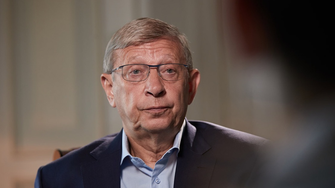Vladimir Yevtushenkov,  Sistema founder,  Russian entrepreneur,  Russian business leader,  telecom industry Russia,  MTS Russia,  investment conglomerates,  Russian economy,  digital transformation Russia,  Vladimir Yevtushenkov biography