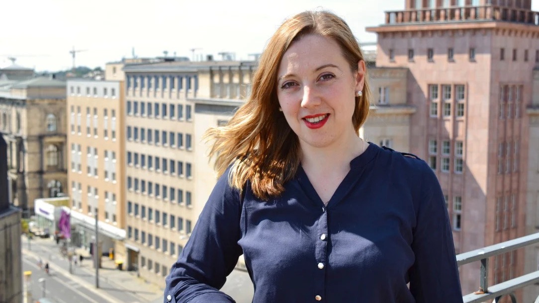 Darja Gutnick,  Bunch AI,  leadership coaching app,  future of work,  AI coaching platform,  leadership development,  startup founders,  workplace psychology,  human-centered leadership,  team culture development