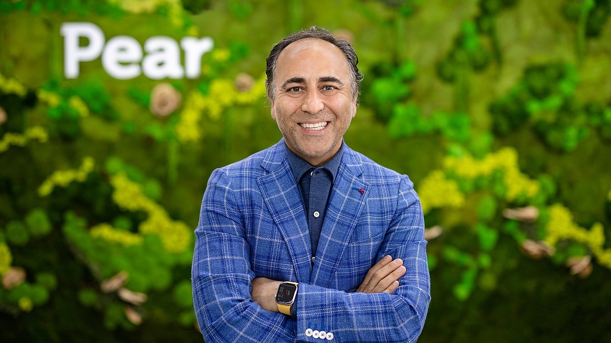 Pejman Nozad,  Pear VC founder,  Amidzad Partners,  venture capitalist Iran America,  early-stage investor,  seed funding success,  Dropbox investor,  DoorDash seed investor,  Silicon Valley VC,  immigrant entrepreneur success