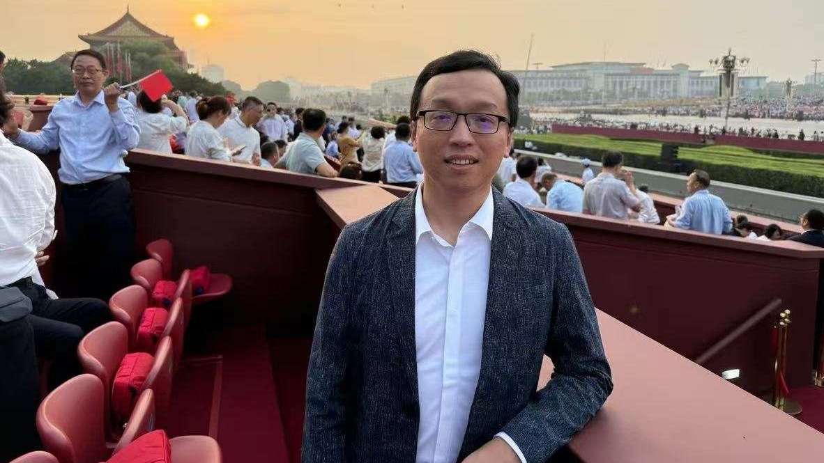 Dai Wenyuan,  4Paradigm,  Chinese AI entrepreneur,  artificial intelligence innovation,  AutoML,  machine learning China,  AI startups,  enterprise AI solutions,  tech leadership,  global AI industry