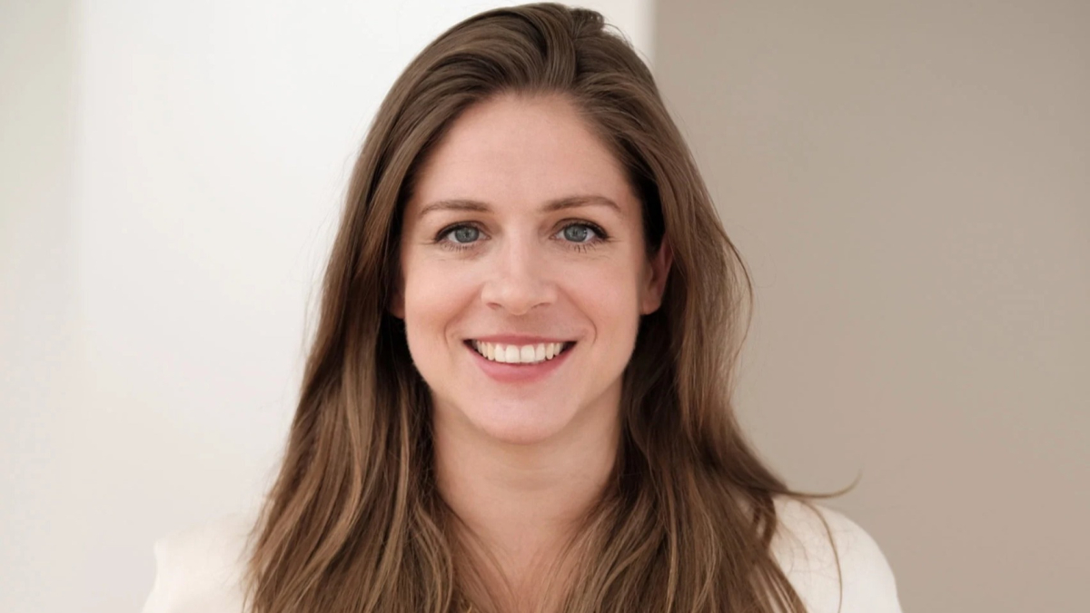 Bettine Schmitz,  innovation leader,  corporate transformation expert,  business strategy advisor,  digital transformation leadership,  venture building,  corporate innovation,  startup collaboration,  organizational change,  Bettine Schmitz biography