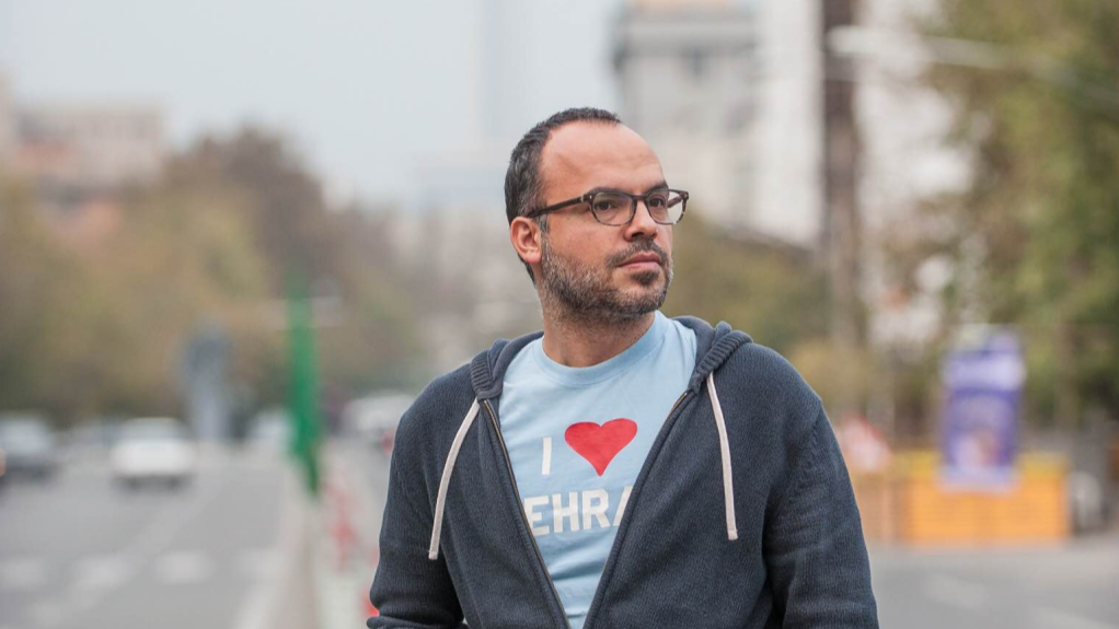 Hossein Derakhshan,  Iranian blogger,  Persian blogging pioneer,  digital activism Iran,  internet freedom advocate,  online journalism,  media innovation Middle East,  blogging history,  digital culture commentary,  Hossein Derakhshan biography