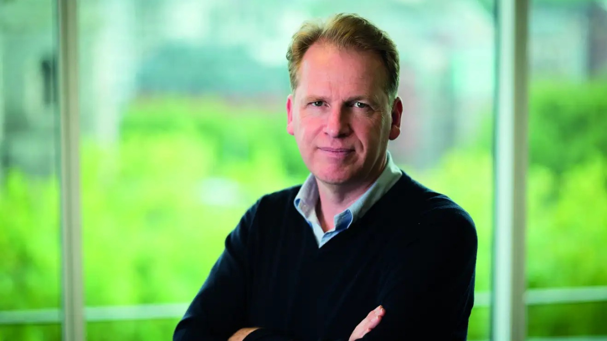 Nigel Toon,  Graphcore,  AI chips,  IPU processor,  semiconductor startup,  AI hardware,  machine learning computing,  UK tech founder,  advanced processors,  deep tech entrepreneur