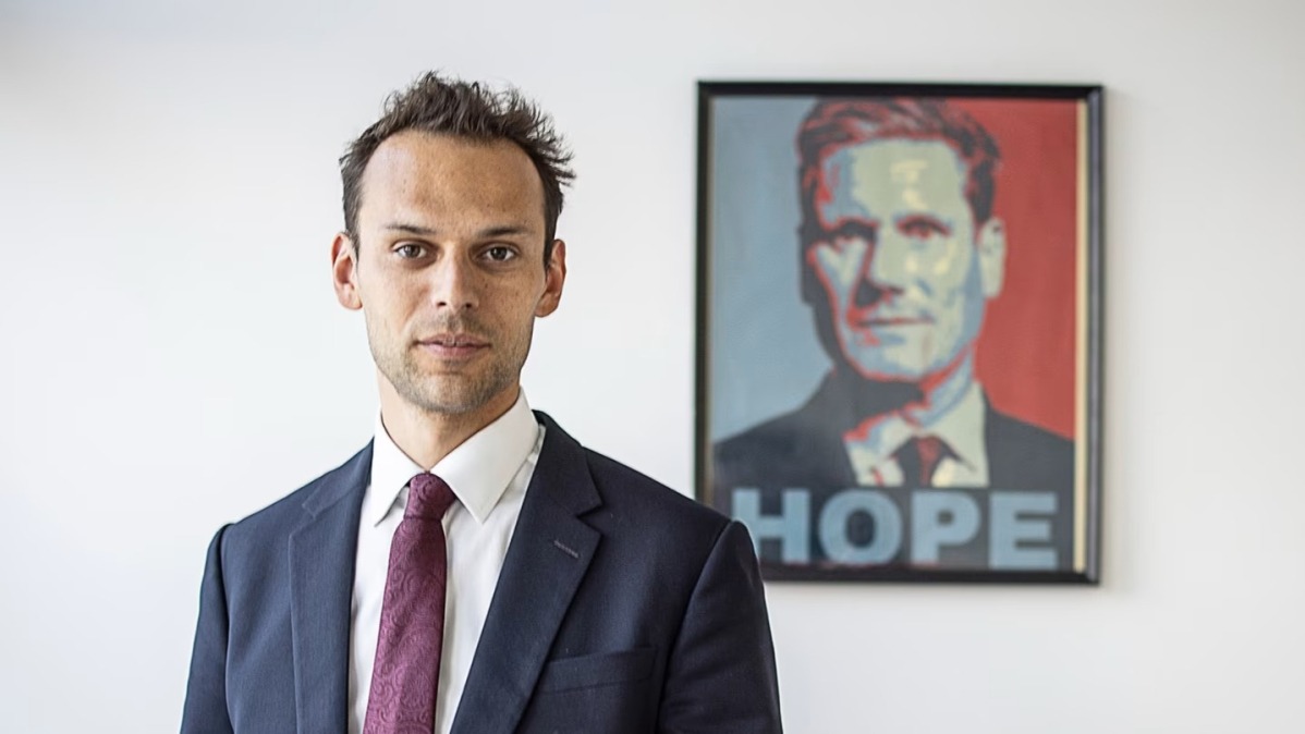 Josh Simons,  Vampr,  Australian tech entrepreneur,  music technology,  musician networking,  digital collaboration,  artist empowerment,  creative economy,  music startup,  innovation in music industry.